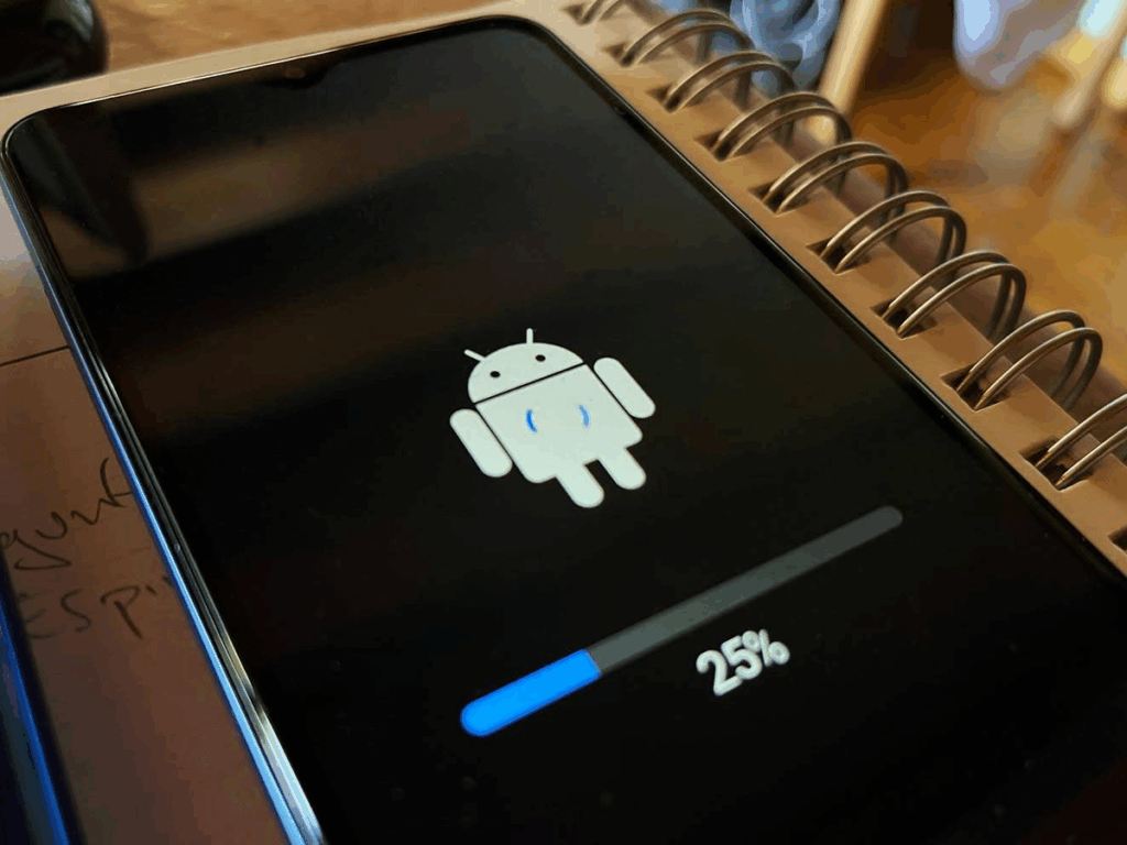 Por qué se apaga el móvil solo